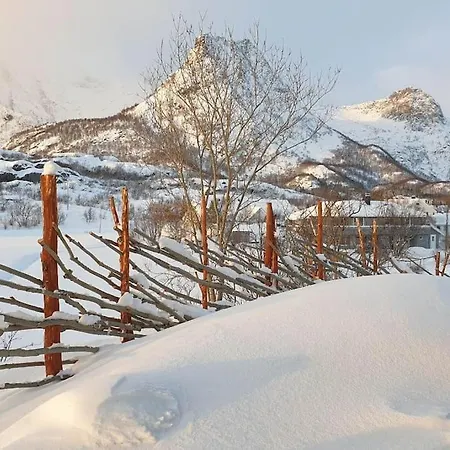 Сasa de vacaciones Koselig Hus Med Utsikt Til Hav Og Fjell *