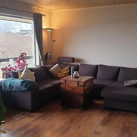 Сasa de vacaciones Koselig Hus Med Utsikt Til Hav Og Fjell *